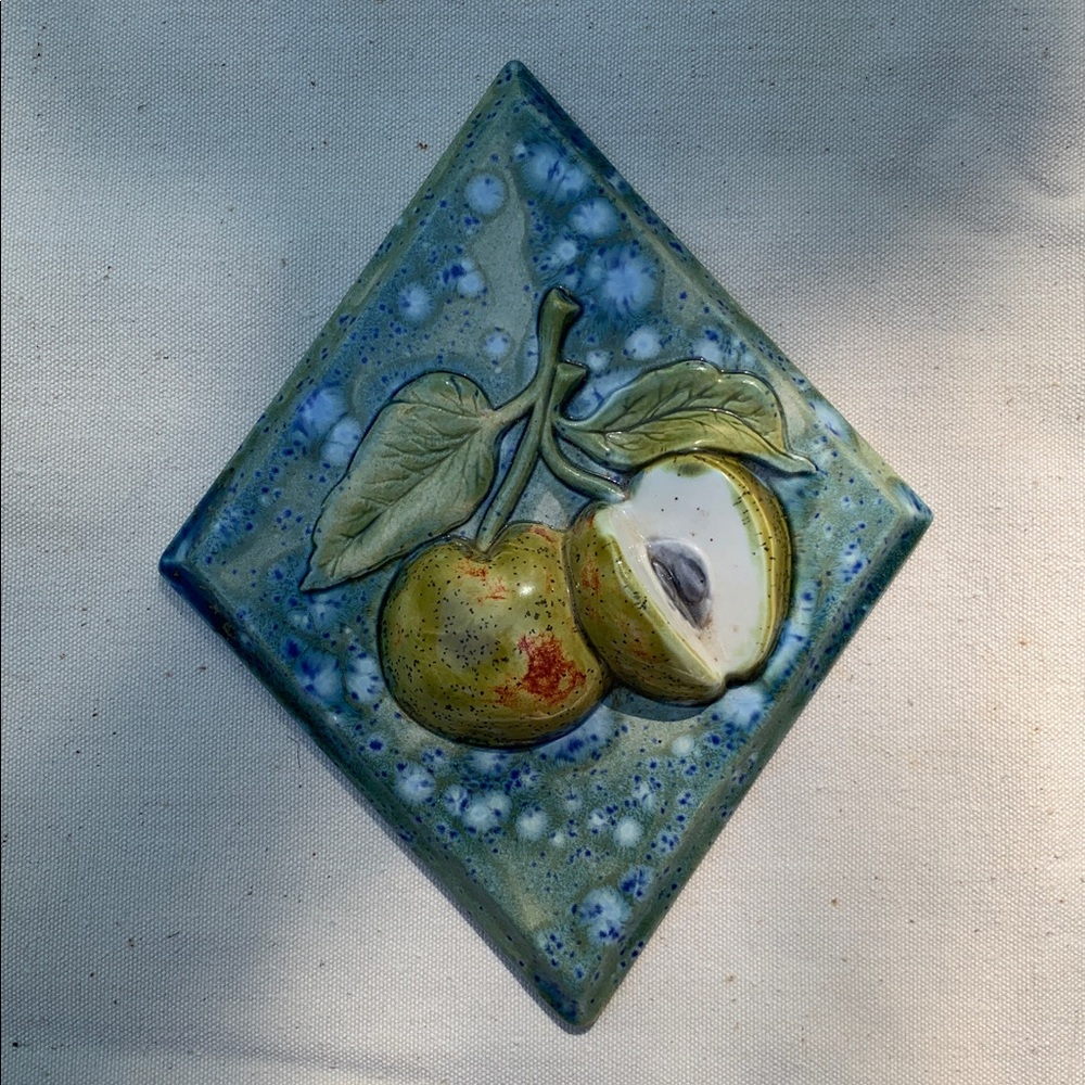 Vintage Holland Mold Ceramic Apples Wall Plaque